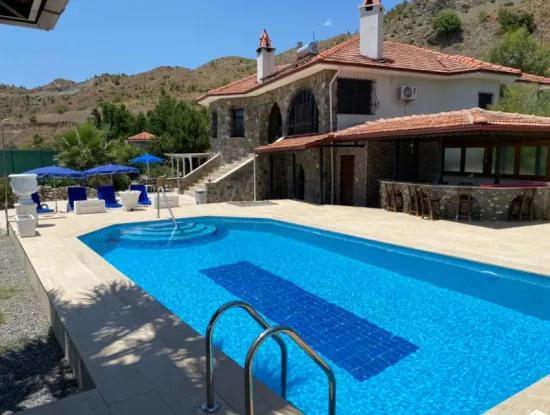 Dalaman 'In Gözde Bölgesi Atakentte 4+1 Satılık Villa