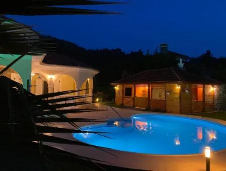 Akkaya Taşlıburunda Kiralık Villa