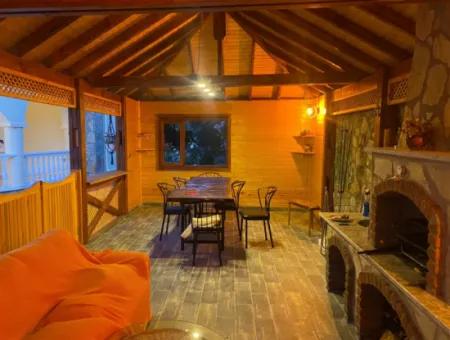 Akkaya Taşlıburunda Kiralık Villa