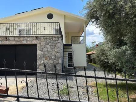 Akkayada 1500M2 Arsanın İçerisinde 2 Adet Satılık Villalar