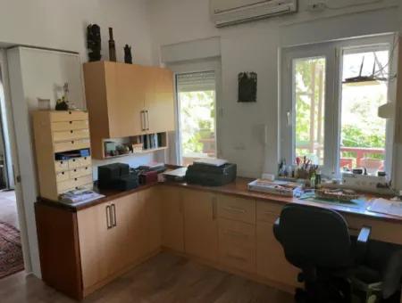 Dev Fırsat!! 5.550M2 Arsa İçerisinde Doğa Harikası 4+1 Satılık Villa