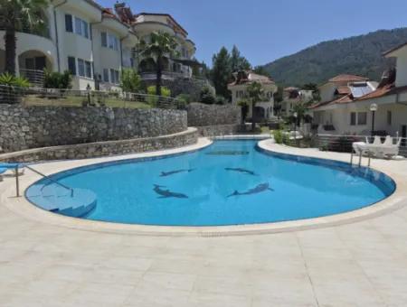 Dalaman Akkaya Vadisin De Doğa Huzurun Da Site İçerisin De 3+1 İkizsatılık Villa