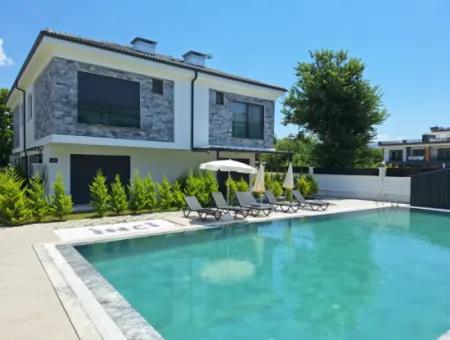 Dalaman Karaçalı Mah. Lüks Site İçerisinde Eşyalı 2+1 İkizvilla