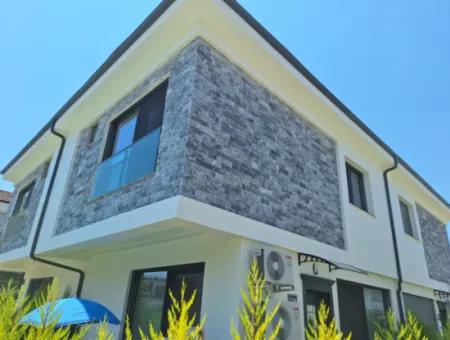 Dalaman Karaçalı Mah. Lüks Site İçerisinde Eşyalı 2+1 İkizvilla
