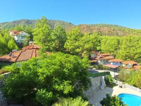 Dalaman, Akkaya Vadisi - Şık 4 Yataklı Villa